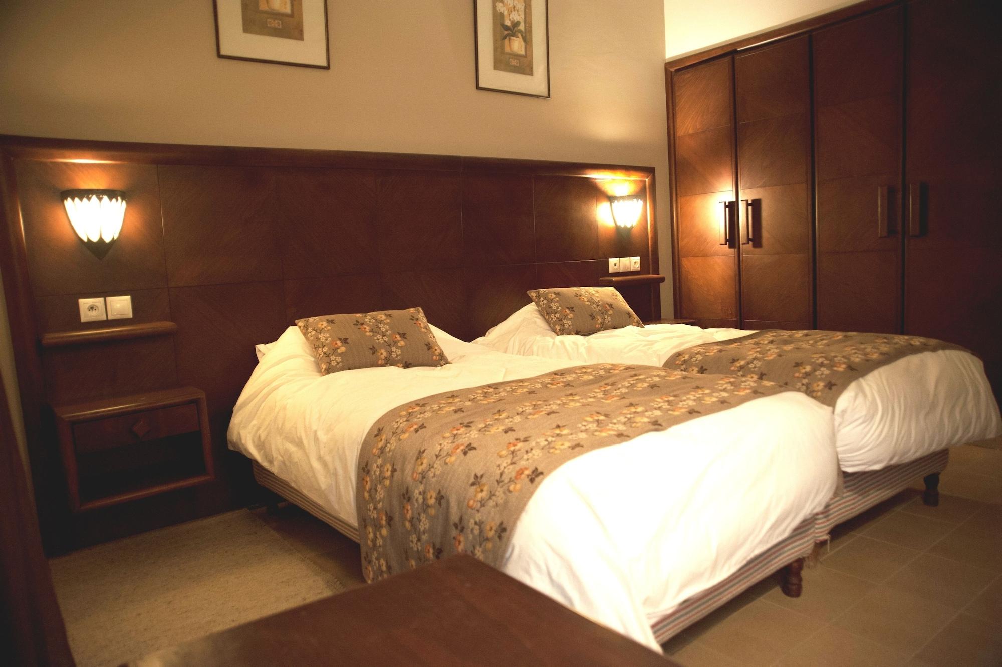 Hotel Bougafer 廷吉尔 外观 照片