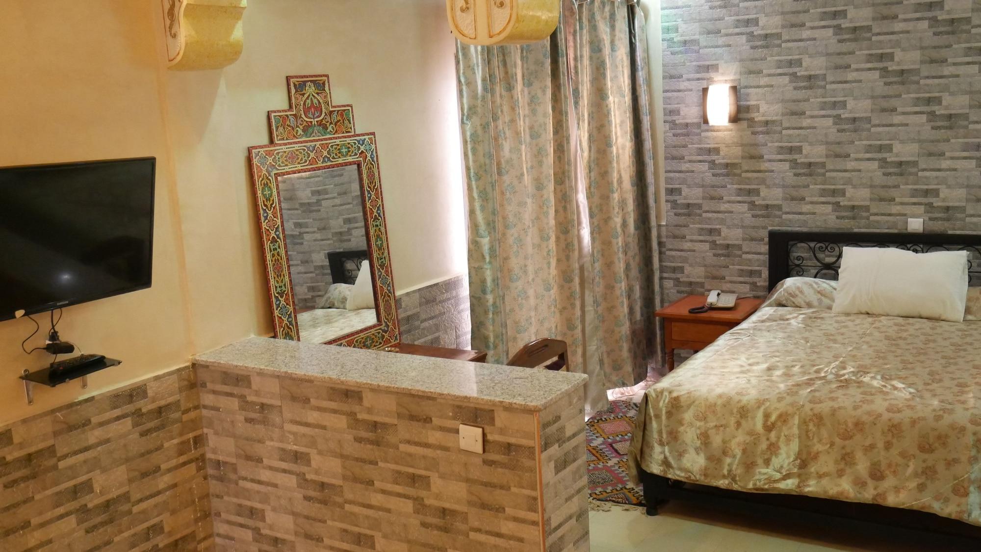 Hotel Bougafer 廷吉尔 外观 照片