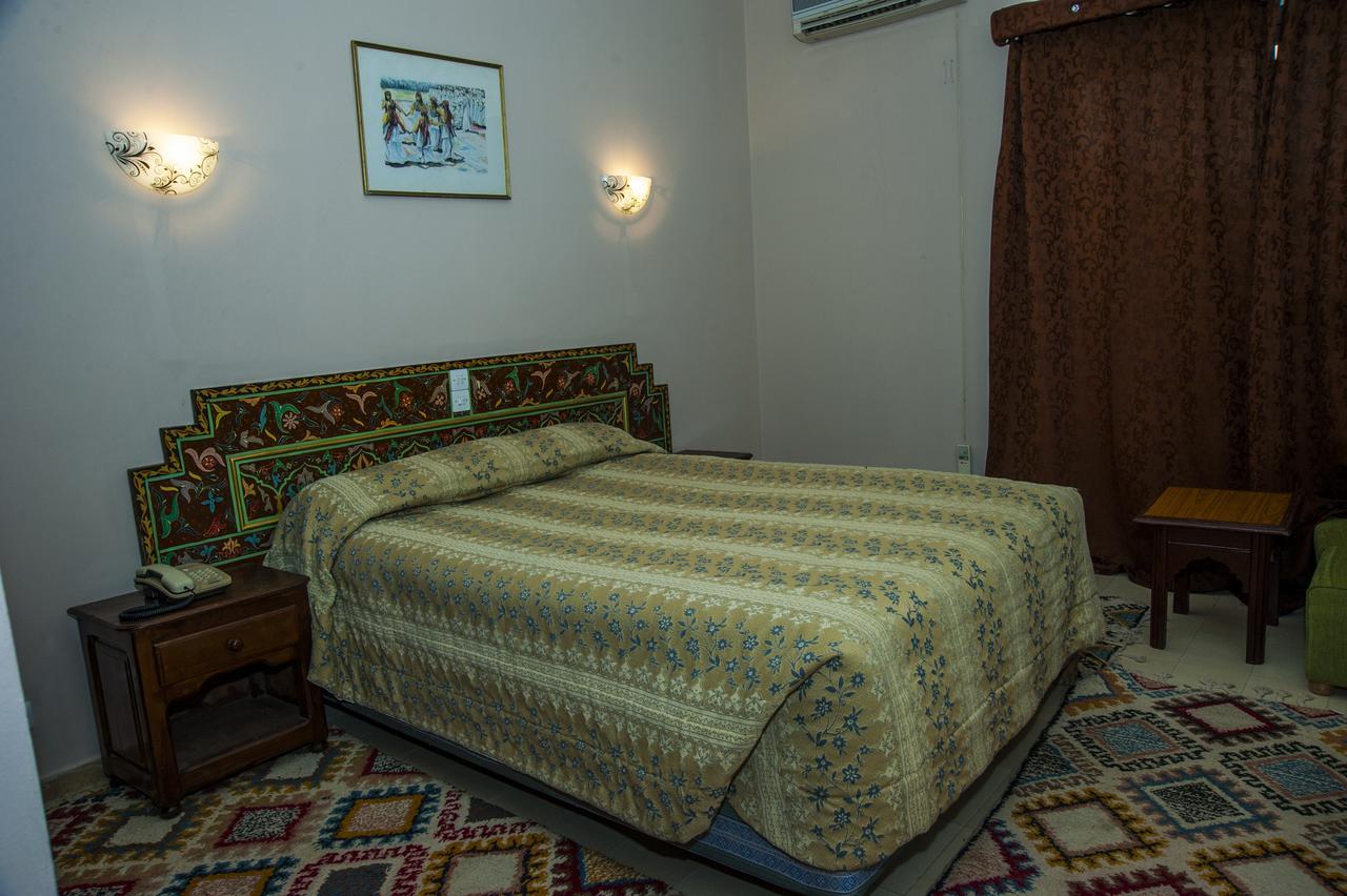 Hotel Bougafer 廷吉尔 外观 照片